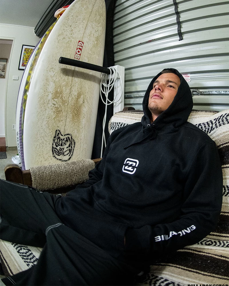 Pulover Billabong Bracket - črn