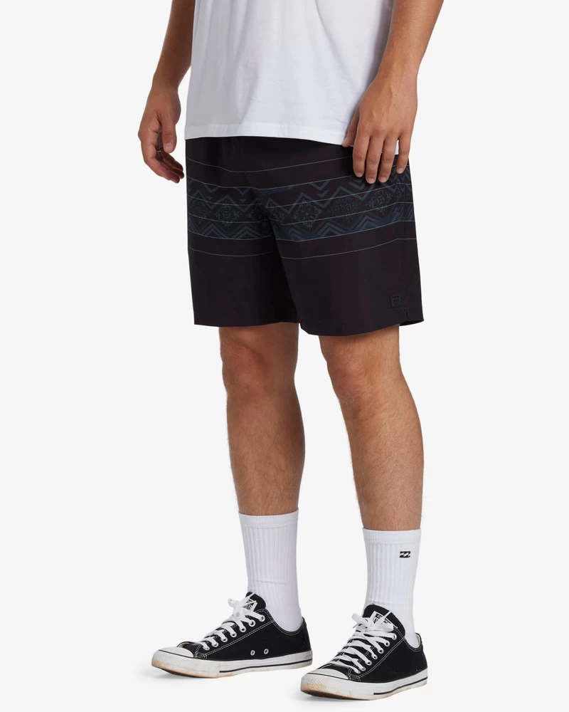 Billabong A/Div Surftrek Elastic Shorts 17" - Asphalt