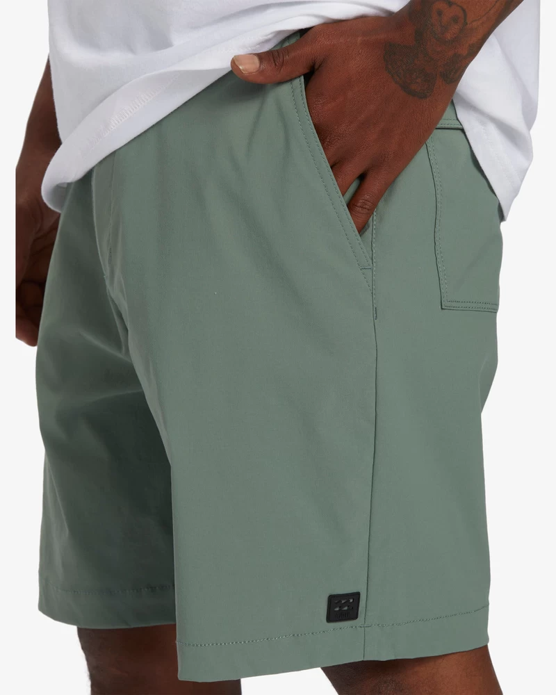 Billabong Surftrek Plus 19" Hybridishortsit - Ylijäämäinen