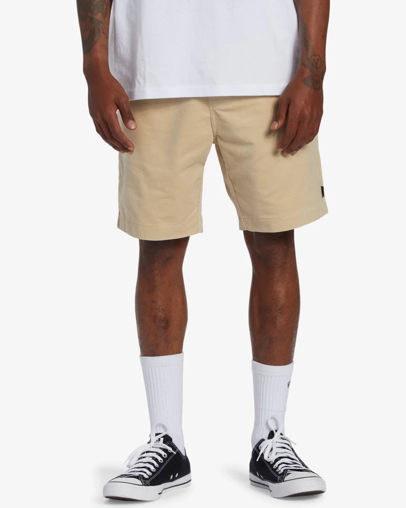 شورت Billabong Larry Layback سروال قصير بخصر مطاطي 18 بوصة - تشينو