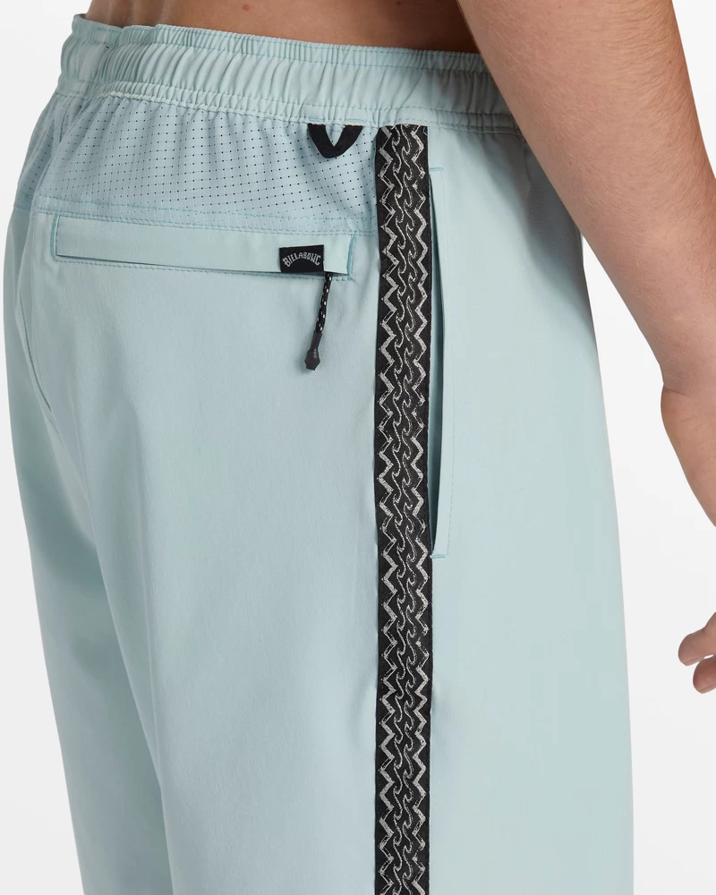 Billabong A/Div Surftrek Elastic Shorts 17" - Sea Fog