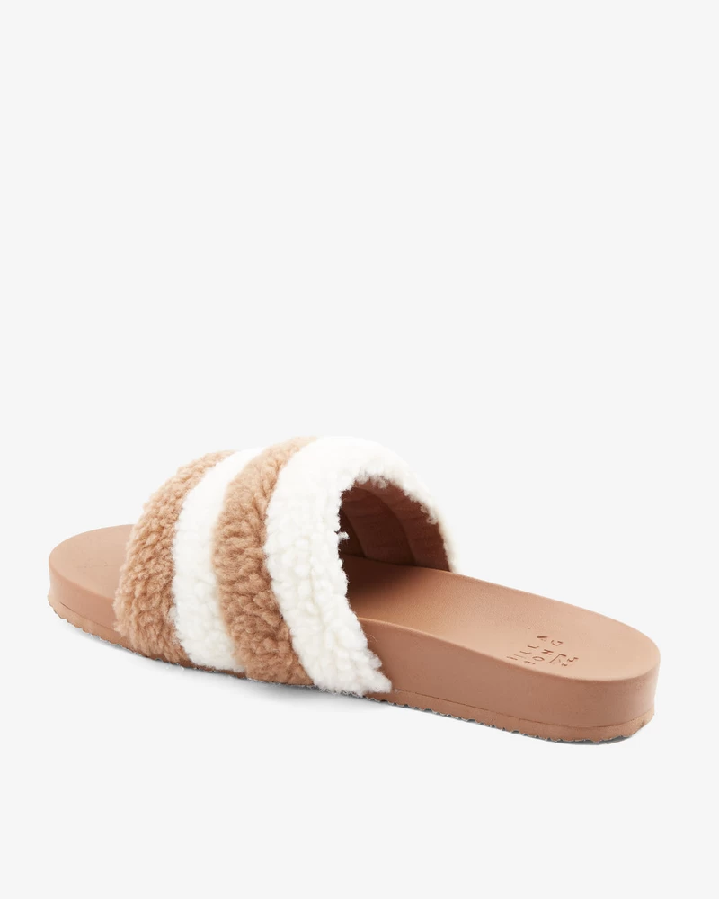 صندل بيلابونج إيلي - الكمأة