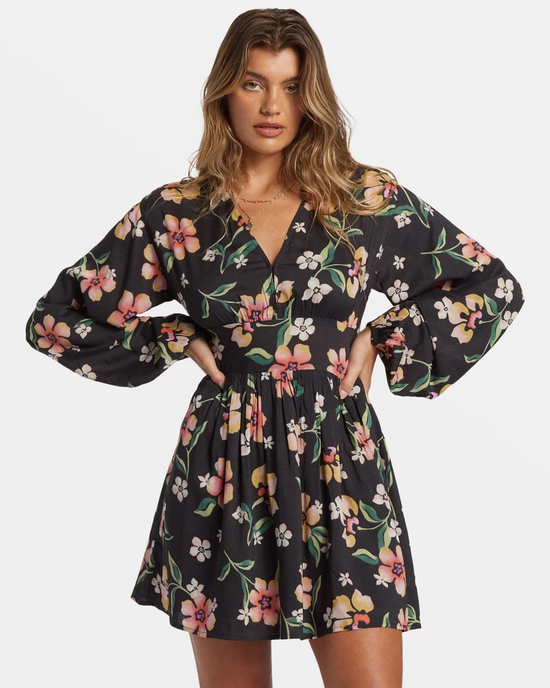 мини рокля Billabong Night Bloom - черни пясъци
